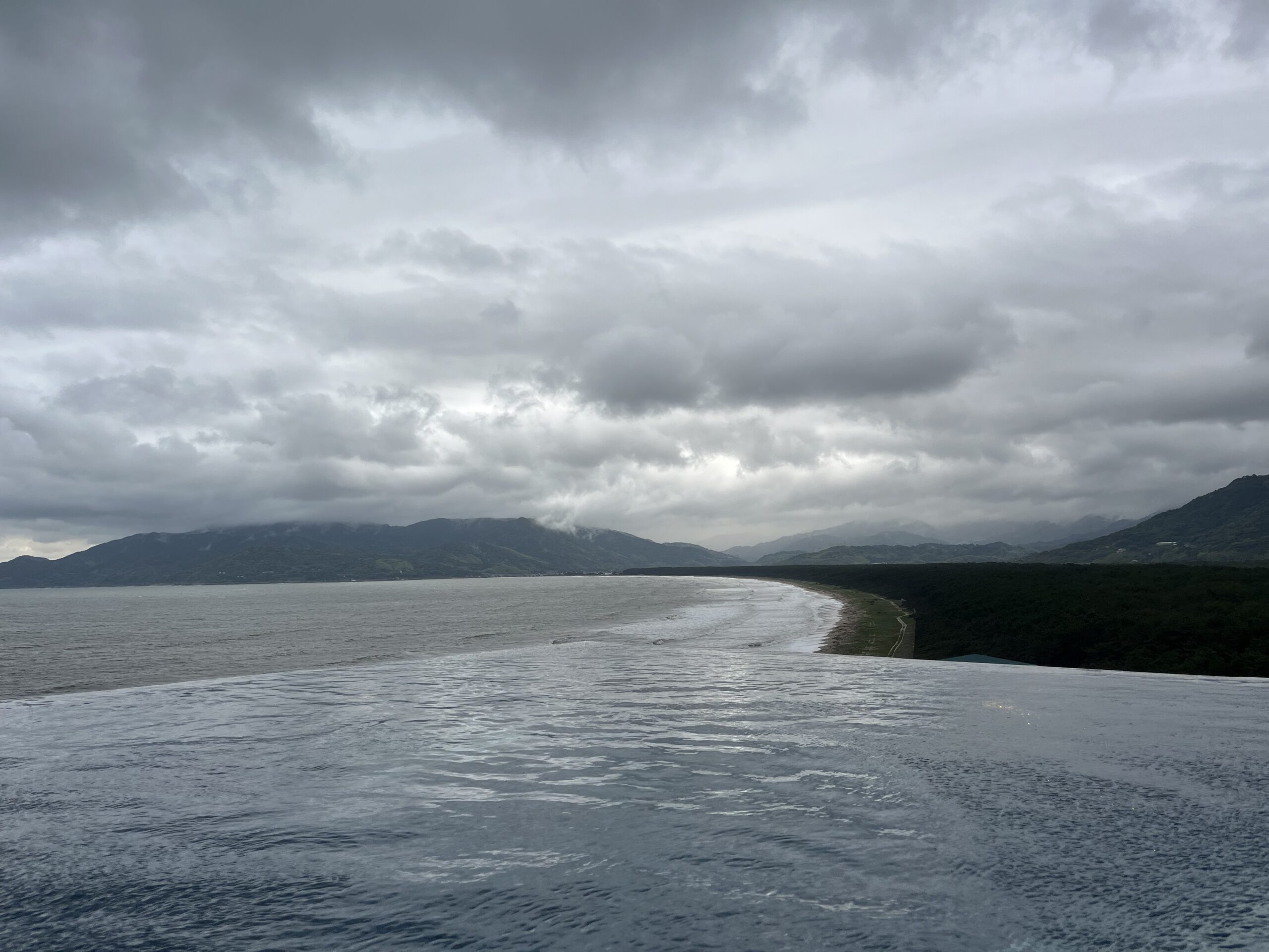 唐津シーサイドホテル ルーフトップサーマルバス 唐津湾 虹の松原
